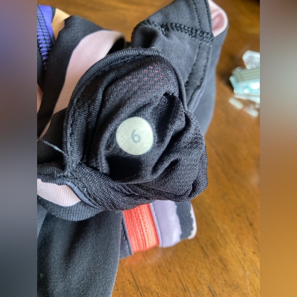 Lululemon Run Inspire Crop II *Block-It Pocket - Picture 10 of 10